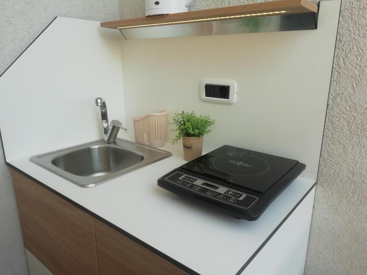 Guest House Jedro Петровац Экстерьер фото