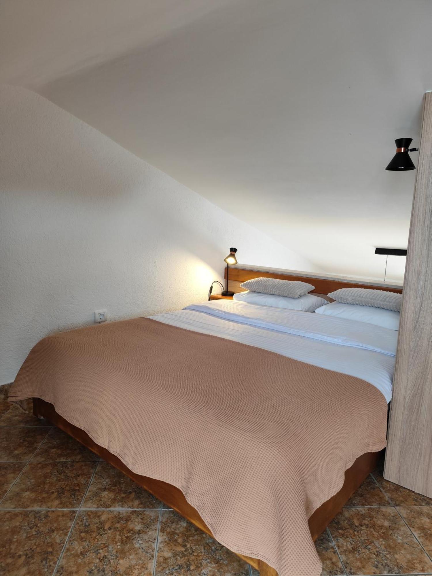 Guest House Jedro Петровац Экстерьер фото