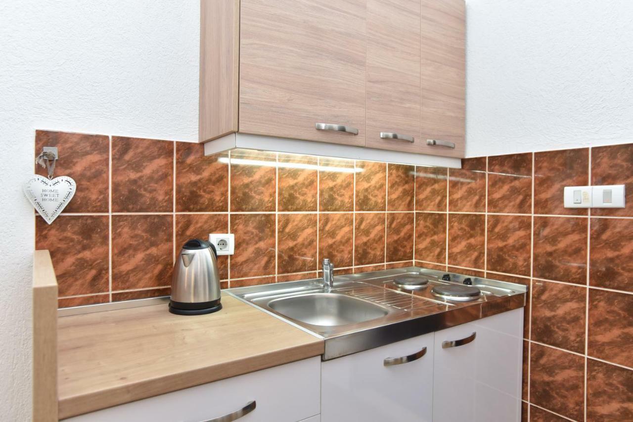 Guest House Jedro Петровац Экстерьер фото